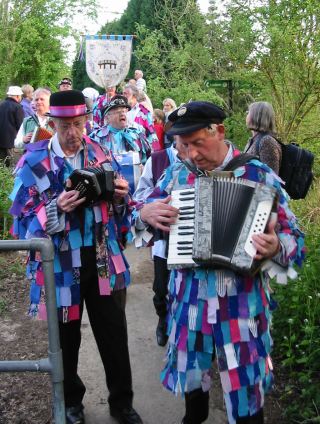 [Error! Image 06_IMG_2919.JPG is not available.]