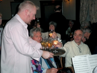 [Error! Image P5010109.JPG is not available.]