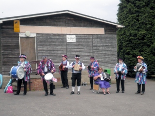 [Error! Image P7070040.JPG is not available.]