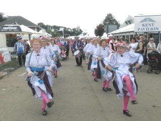 [Error! Image P7150028.JPG is not available.]