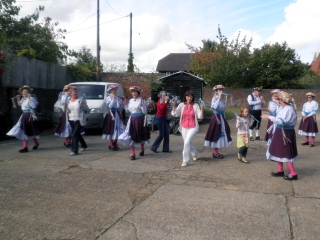 [Error! Image PA070113.JPG is not available.]