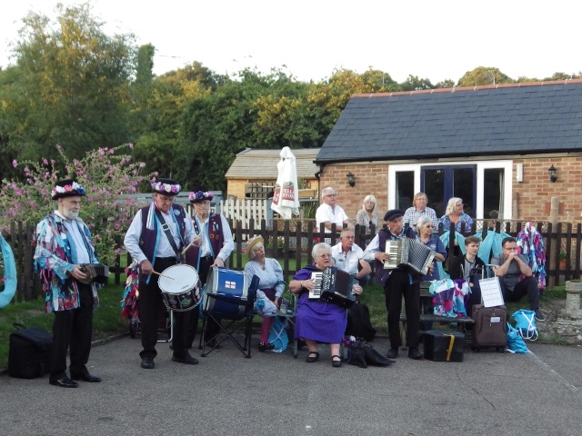 [Error! Image IMGP4442.JPG is not available.]